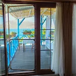 Aphrodite Hotel *